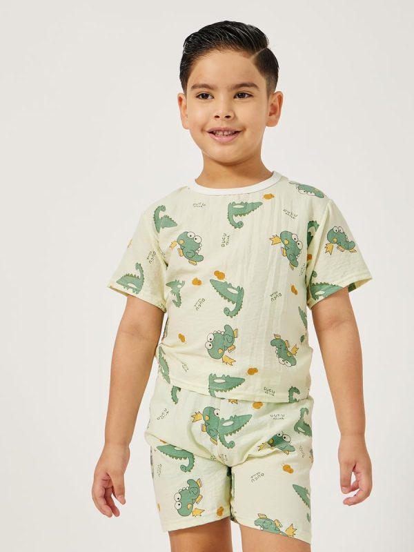 ⁦Styli Boys Graphic Print Round Neck T-Shirt And Shorts Pyjama Set⁩ - الصورة ⁦3⁩