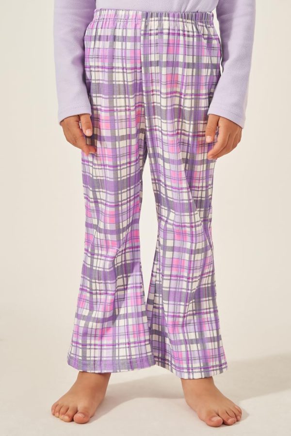⁦Styli Girls Butterfly Print T-Shirt And Checked Pyjama Set⁩ - الصورة ⁦5⁩