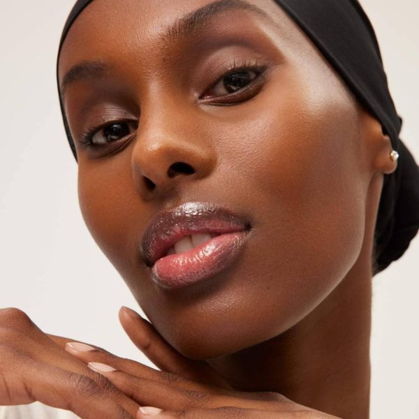 ⁦Summer Fridays Lip Butter Balm - Conditioning Lip Mask and Lip Balm for Instant Moisture, Shine and Hydration - Sheer-Tinted, Soothing Lip Care - Birthday Cake (.5 Oz)⁩ - الصورة ⁦6⁩