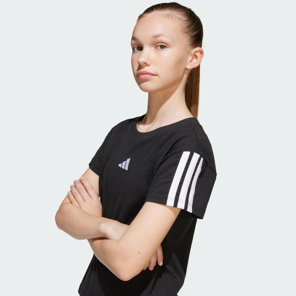 ⁦adidas Girls Essentials T-Shirt Kids T-Shirt⁩ - الصورة ⁦2⁩