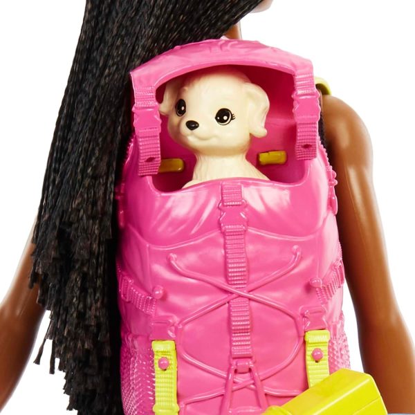 ⁦Barbie It Takes Two “Brooklyn” Camping Doll with Puppy & 10+ Accessories, 3 to 7 Years , Black⁩ - الصورة ⁦5⁩