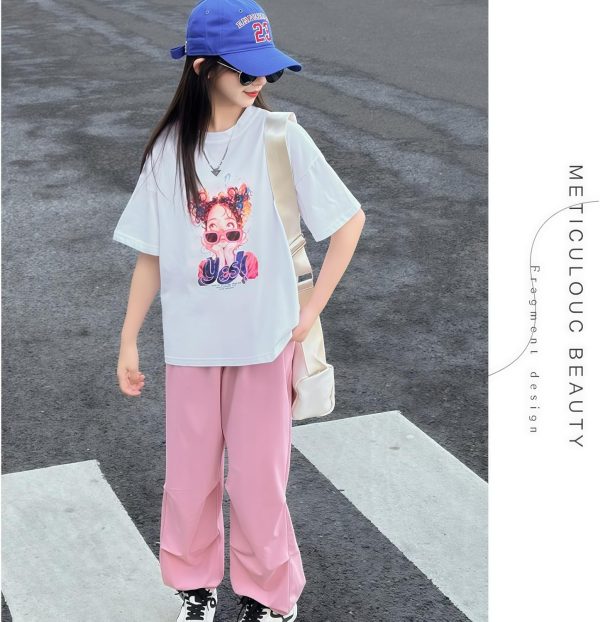 ⁦Summer casual two-piece set for girls, wide-leg pants and casual T-shirt, 5-16Y cute clothing, cool girl printed short-sleeved top + long pants, pink wide-leg pants⁩ - الصورة ⁦4⁩