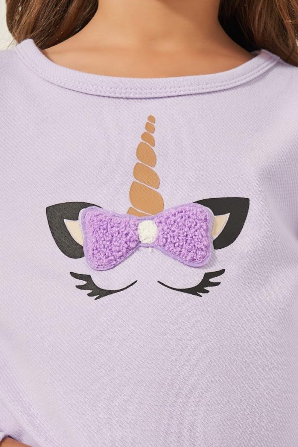 ⁦Styli Girls Butterfly Print T-Shirt And Checked Pyjama Set⁩ - الصورة ⁦4⁩