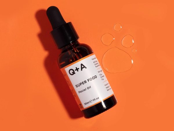 ⁦Q+A Super Food Facial Oil. A complexion enhancing face oil packed with 100% natural ingredients 30ml⁩ - الصورة ⁦7⁩