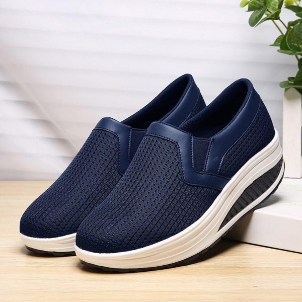 ⁦L LOUBIT Women Wedge Shoes Breathable Mesh Sneakers Slip On Comfort Walking Shoes⁩ - الصورة ⁦4⁩