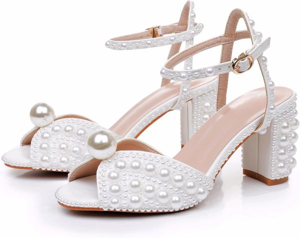 ⁦Crystal Queen Ivory Pearls Block Heel Sandals Chunky High Heels Peep Toe Sandals White Pearls Bridal Wedding Shoes Evening Wedding Sandals Pump Heels For Bride⁩ - الصورة ⁦2⁩