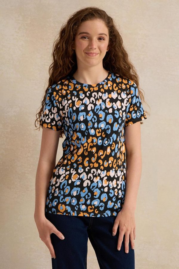 ⁦REDTAG Senior Girls Multicolour Printed T-Shirt⁩ - الصورة ⁦2⁩