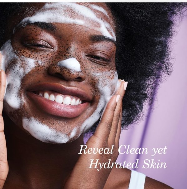 ⁦TATCHA The Rice Wash | Soft Cream Facial Cleanser Washes Away Buildup Without Stripping Skin For A Soft, Luminous Complexion | 4 oz⁩ - الصورة ⁦3⁩
