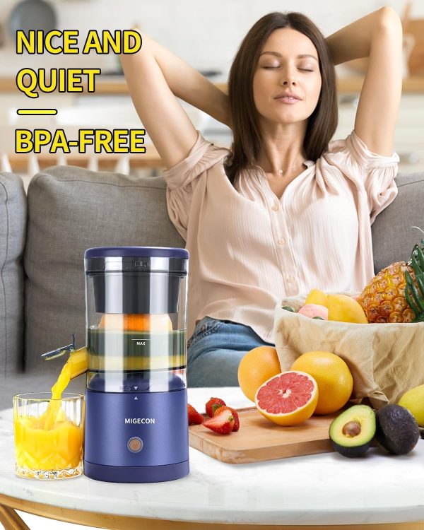 ⁦Migecon Electric Juicer Rechargeable - Citrus Juicer Machine with USB and Portable Juicer, Anti-Drip Function Juicer for Orange, Lemon, Grapefruit, Include Cleaning Brush (Dark Blue)⁩ - الصورة ⁦5⁩