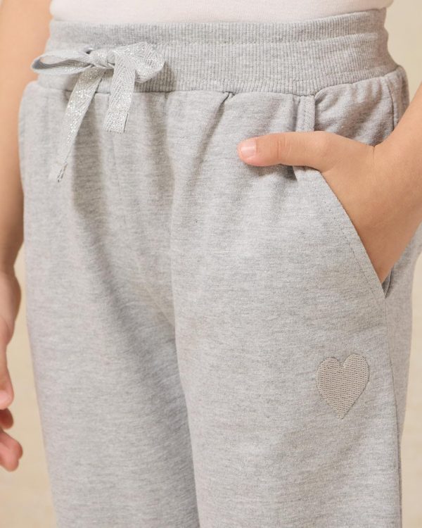⁦REDTAG Girls Grey Active Track Pants⁩ - الصورة ⁦4⁩