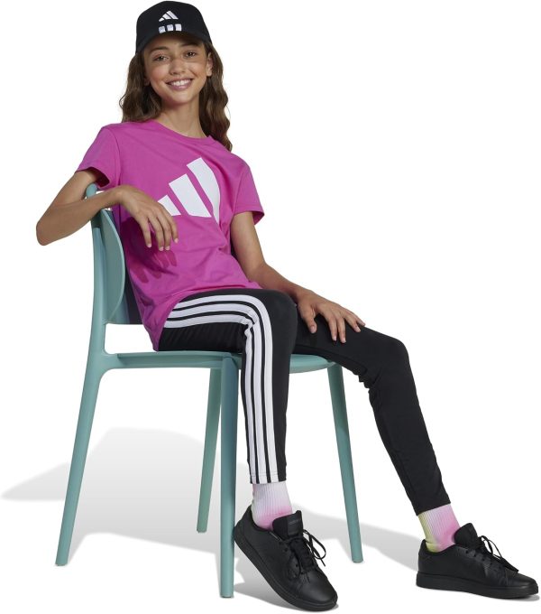 ⁦adidas Girl's Essentials Cotton T-shirt T-Shirt⁩ - الصورة ⁦2⁩