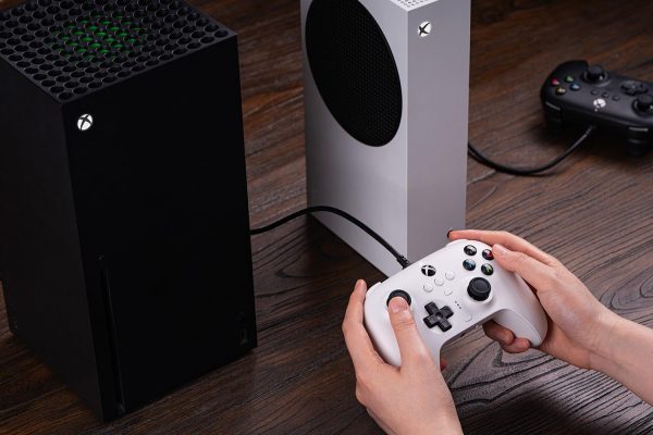 ⁦وحدة تحكم سلكية التيميت من 8 بيتدو لاجهزة اكس بوكس تحديث عصا التحكم بتاثير هول متوافقة مع X|S واكس وان وويندوز 10 11 - مرخصة رسميا اسود USB⁩ - الصورة ⁦6⁩