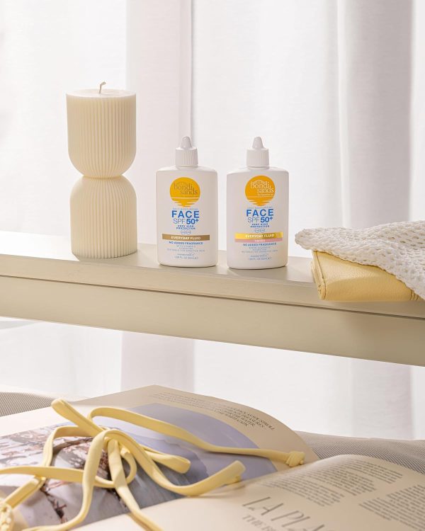 ⁦Bondi Sands SPF 50+ Fragrance Free – Tinted Face Fluid 50mL | UVA & UVB Protection | Suitable for Sensitive Skin |Cruelty Free | 50ml/1.69 FL Oz⁩ - الصورة ⁦4⁩