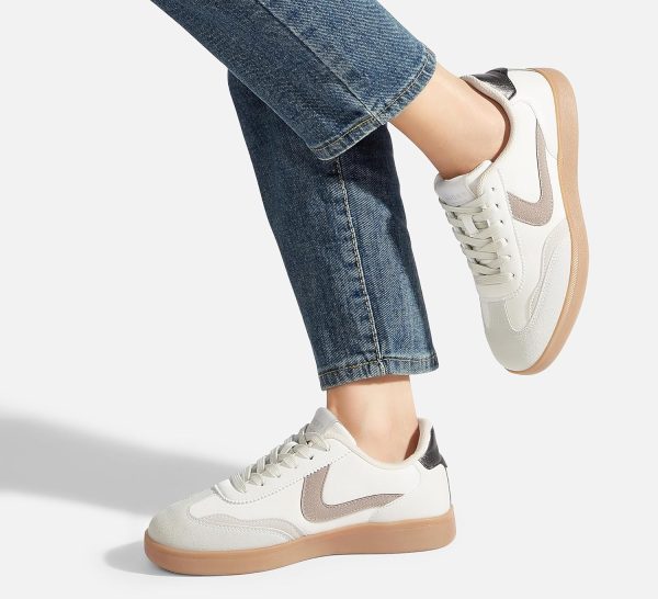 ⁦LUCKY STEP Women's Retro Fashion Sneakers Classic Casual Walking Shoes Non Slip Comfort Skate Shoes⁩ - الصورة ⁦6⁩