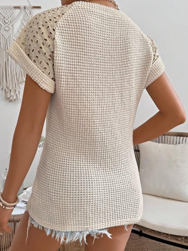 ⁦GORGLITTER Women's Eyelet Embroidery Waffle Knit Lace Tee Shirts Crewneck Short Sleeve Top Apricot M⁩ - الصورة ⁦2⁩