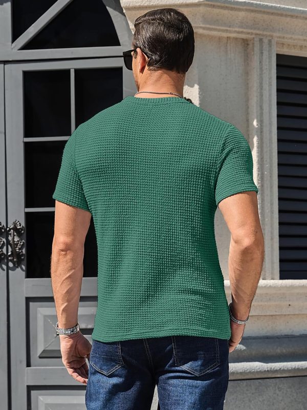 ⁦Men's Casual T-Shirt Crew Neck Short Sleeve Soft Knit Tee Shirts for Men Summer Beach Mesh Waffle Textured Plain Color Tops⁩ - الصورة ⁦3⁩