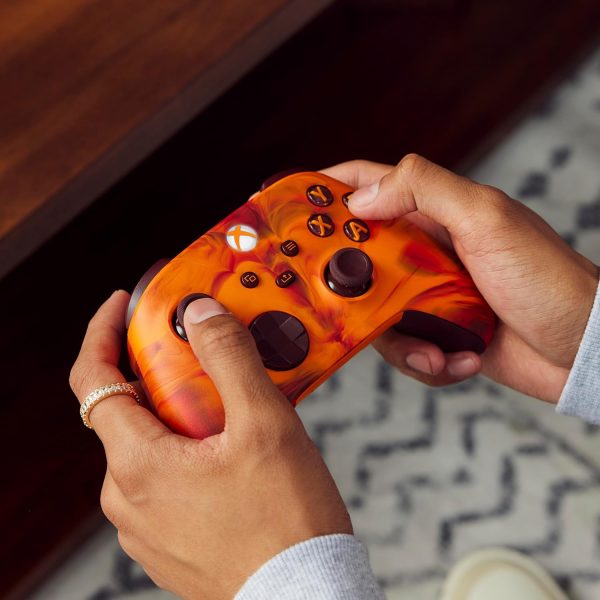 ⁦Xbox Wireless Controller – Fire Vapor Special Edition⁩ - الصورة ⁦5⁩