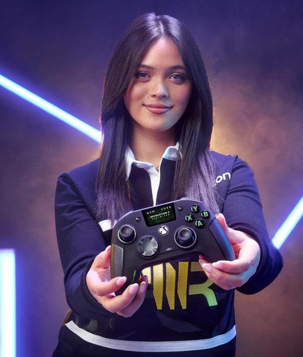 ⁦NACON Revolution X Unlimited Advanced Precision Controller Officially Licensed for Xbox Series X | S, Xbox One, Windows 10/11 PC & Android - Wired and Wireless - Charging Station⁩ - الصورة ⁦11⁩