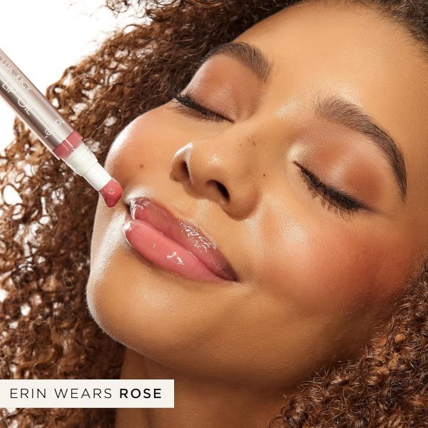 ⁦TARTE Passion Fruit Juicy Plumping Lip Oil - Mixed Berries 2.7 ml⁩ - الصورة ⁦3⁩