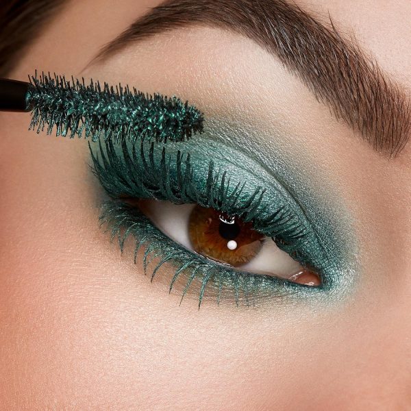 ⁦KIKO Milano Smart Colour Mascara - 08, Panoramic Volume Effect Color Mascara⁩ - الصورة ⁦3⁩