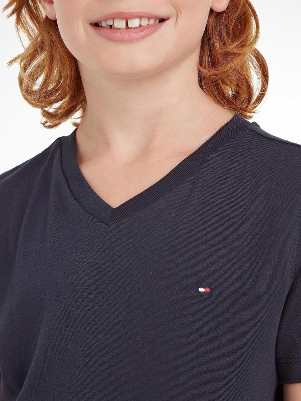 ⁦Tommy Hilfiger Boy's Basic Vn Short Sleeves S/S Knit Tops⁩ - الصورة ⁦5⁩