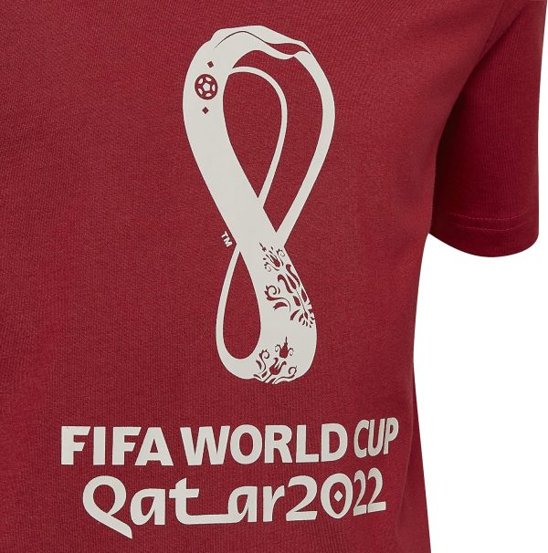 ⁦adidas Boy's Fifa World Cup 2022™ Official Emblem T-Shirt⁩ - الصورة ⁦6⁩