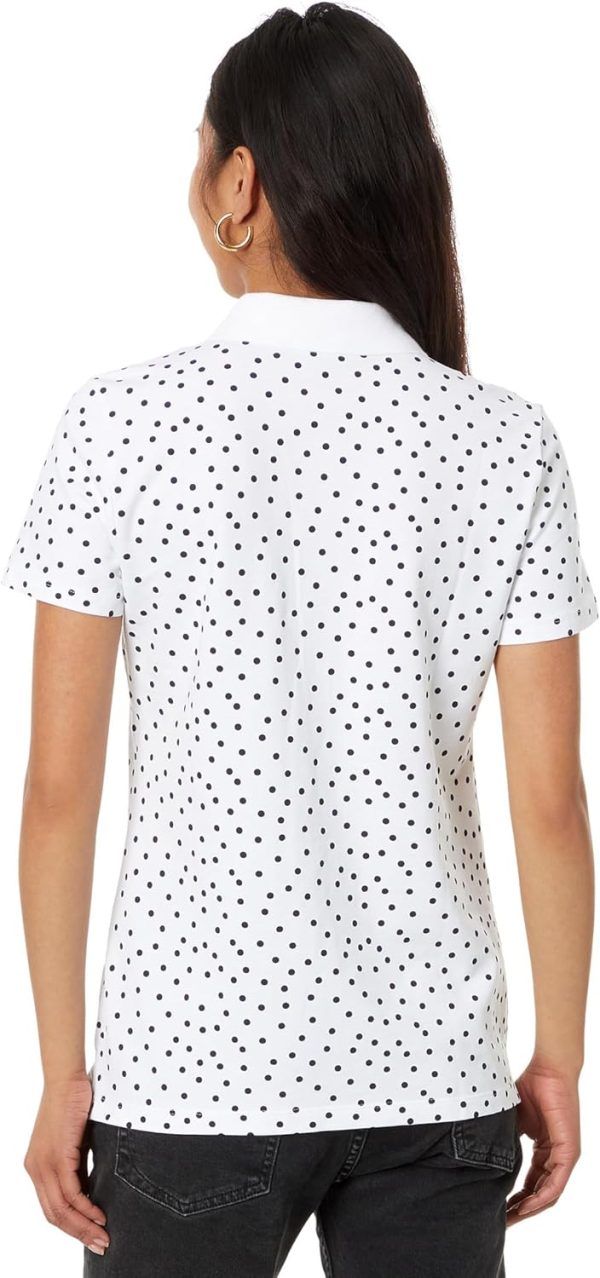 ⁦Tommy Hilfiger womens Tommy Hilfiger Women's 5 Button Polo Tee T-Shirt⁩ - الصورة ⁦2⁩