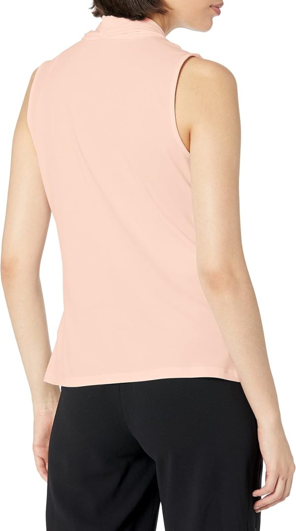 ⁦Calvin Klein womens Calvin Klein Women's Solid V-neck Cami Blouse⁩ - الصورة ⁦2⁩