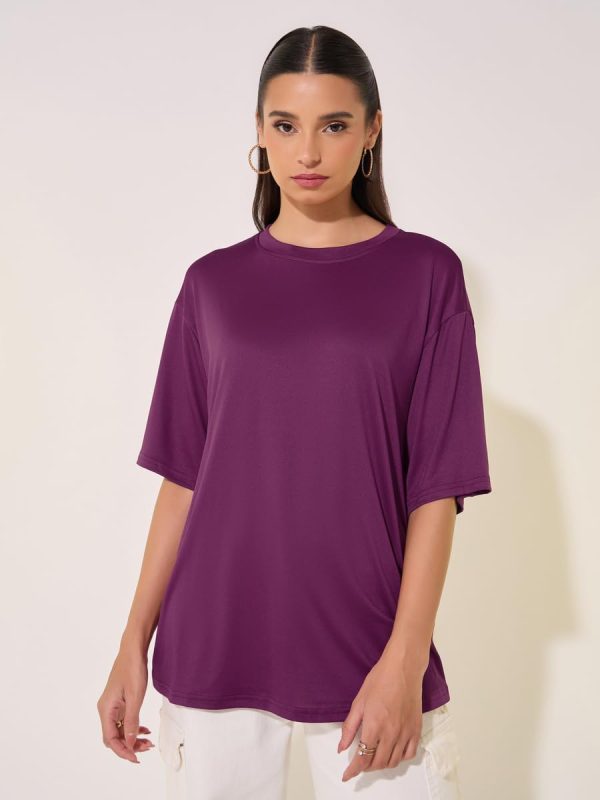 ⁦Styli Women's Slogan Print Round Neck Oversized T-Shirt⁩ - الصورة ⁦3⁩
