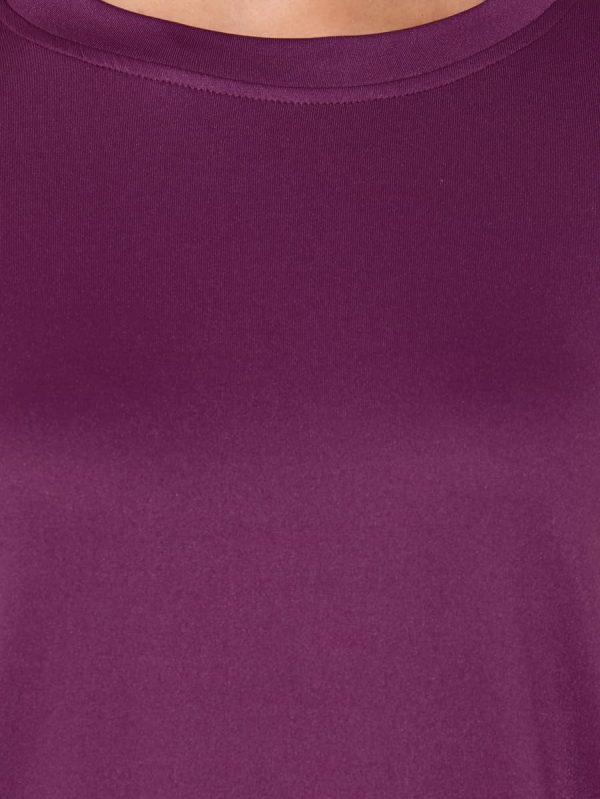 ⁦Styli Women's Slogan Print Round Neck Oversized T-Shirt⁩ - الصورة ⁦5⁩