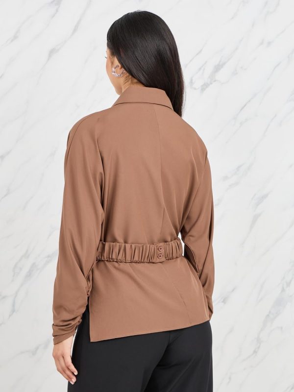 ⁦Styli Women Collared Batwing Sleeves Wrap Top⁩ - الصورة ⁦5⁩