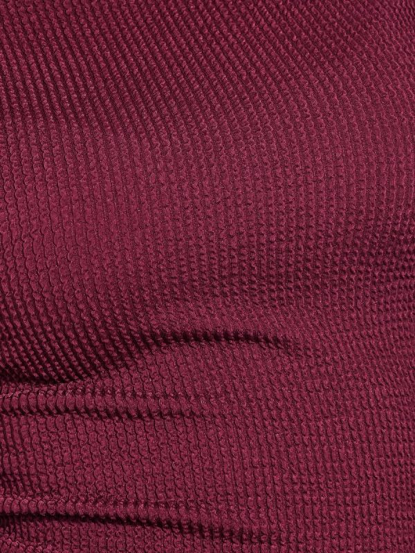 ⁦Styli Women Ribbed Knit Top With Boat Neck⁩ - الصورة ⁦4⁩