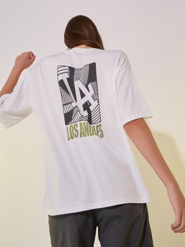 ⁦Styli Women's Slogan Print Round Neck Oversized T-Shirt⁩ - الصورة ⁦6⁩