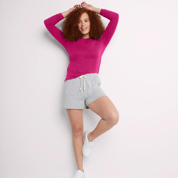 ⁦Hanes Women's Originals Long Sleeve Cotton T-Shirt, Lightweight Crewneck Tee, Modern Fit⁩ - الصورة ⁦5⁩