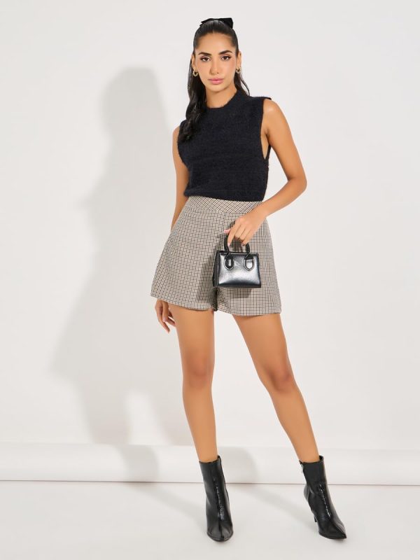 ⁦Styli Women Soft Textured Sleeveless Knit Top⁩ - الصورة ⁦7⁩