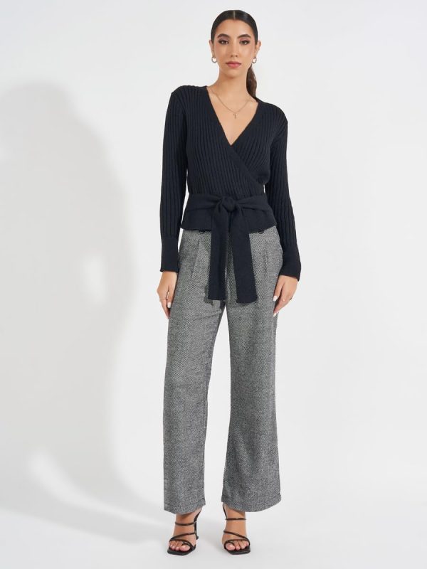 ⁦Styli Women Rib Knitted Mock Wrap Top With Tie Detail⁩ - الصورة ⁦3⁩