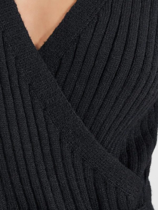 ⁦Styli Women Rib Knitted Mock Wrap Top With Tie Detail⁩ - الصورة ⁦4⁩