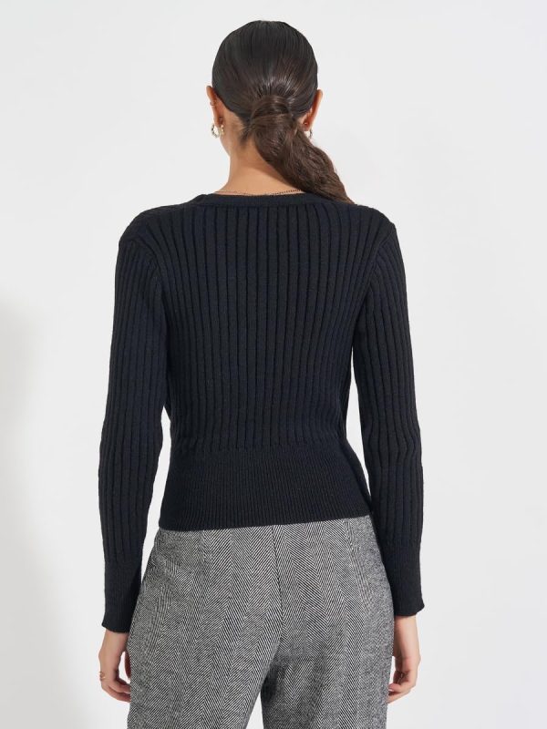 ⁦Styli Women Rib Knitted Mock Wrap Top With Tie Detail⁩ - الصورة ⁦5⁩