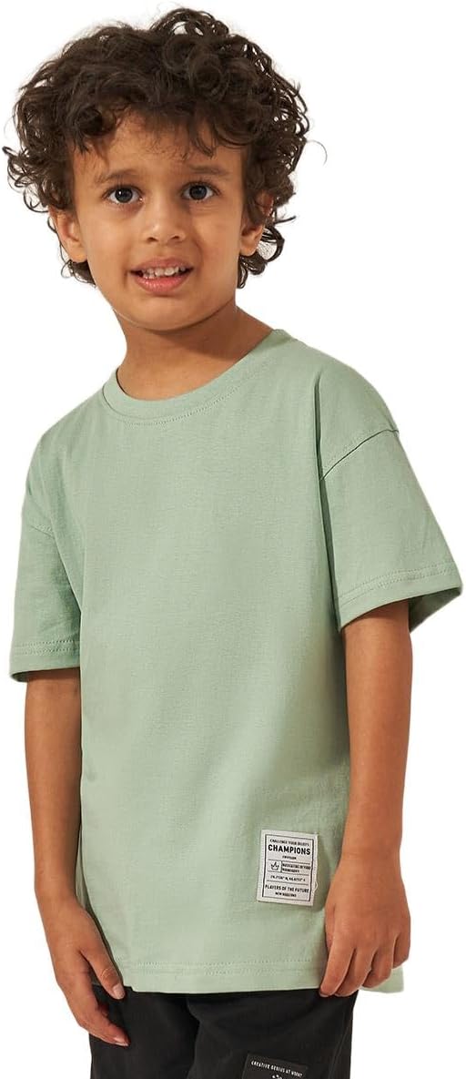 تيشيرت سادة بمقاس كبير مع تفاصيل شارة للاولاد من ستايلي 1 تيشيرت سادة بمقاس كبير مع تفاصيل شارة للاولاد من ستايلي