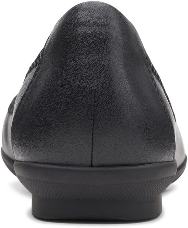 ⁦Clarks Sara Bay womens Ballet Flat⁩ - الصورة ⁦7⁩