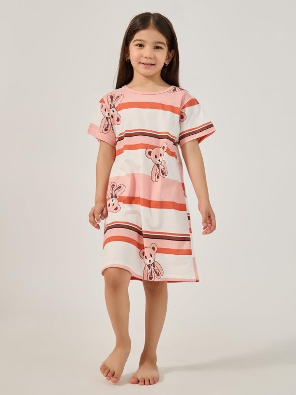 ⁦Styli Girls Graphic Print Round Neck Sleep T-Shirt Dress⁩ - الصورة ⁦2⁩
