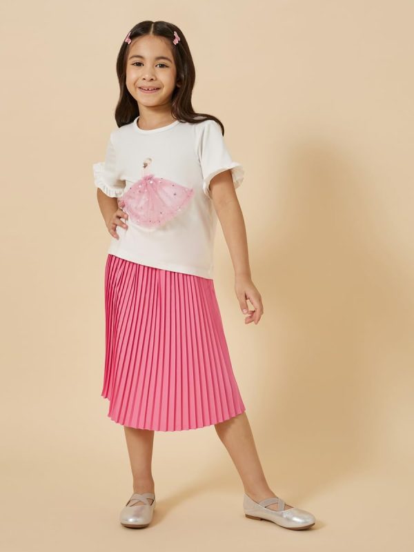 ⁦Styli Girls Graphic Print T-Shirt And Skirt Set⁩ - الصورة ⁦2⁩
