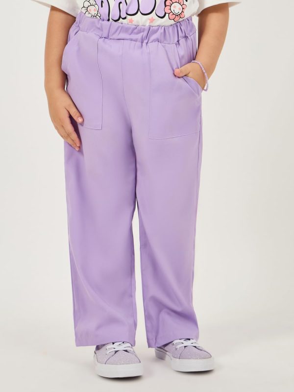 ⁦Styli Girls 2111353320 Graphic Print Oversized T-Shirt & Solid Pants Set⁩ - الصورة ⁦5⁩