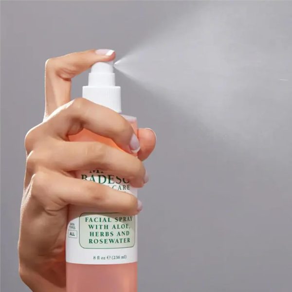 ⁦Mario Badescu Facial Spray Aloe, Rose Water and Cucumber - Green Tea Duo for Face, Neck or Hair, Cooling and Hydrating Face Mist for All Skin Types, Dewy Finish, 4 Fl Oz (Pack of 2)⁩ - الصورة ⁦5⁩