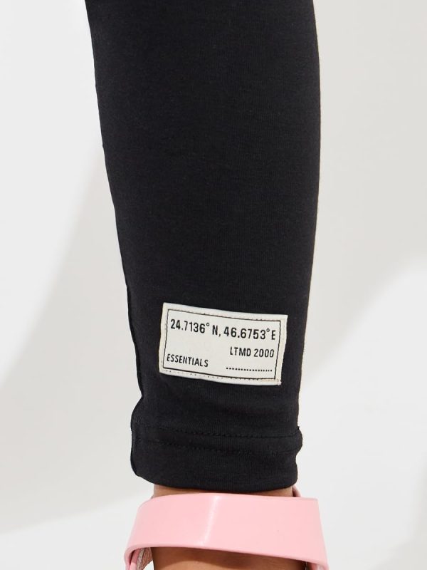 ⁦Styli Girls Patch Detail Elastic Waistband Leggings⁩ - الصورة ⁦4⁩