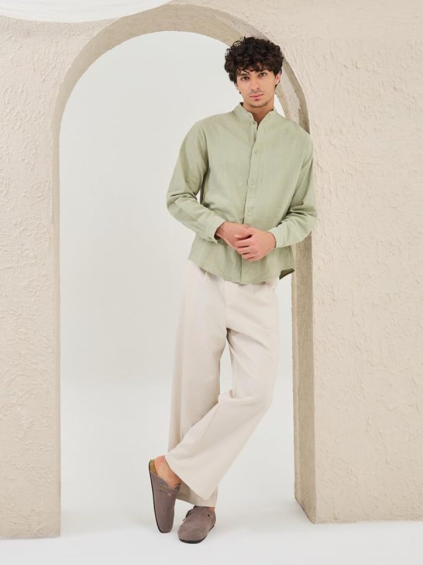 ⁦Styli Men's Plain Linen Blend Relaxed Fit Shirt⁩ - الصورة ⁦3⁩