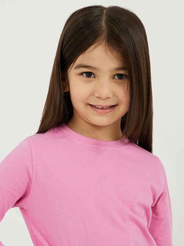 ⁦Styli Girls Solid Round Neck T-Shirt⁩ - الصورة ⁦5⁩