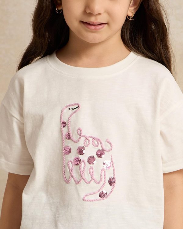 ⁦REDTAG Girls White Dinosaur Embellished T-Sirt⁩ - الصورة ⁦4⁩