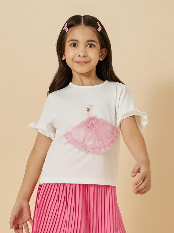⁦Styli Girls Graphic Print T-Shirt And Skirt Set⁩ - الصورة ⁦3⁩