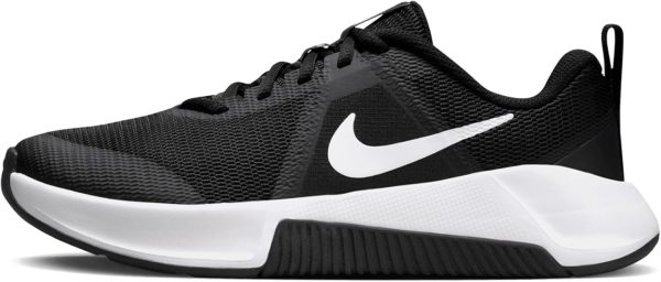 Nike MC TRAINER 3 womens LACED SHOES